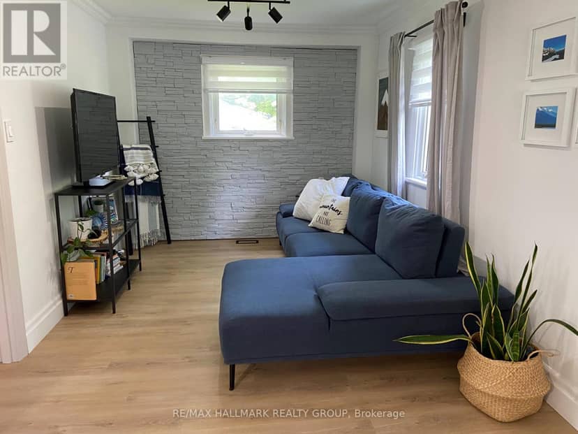 2545 Market Street — photo 17 of 36