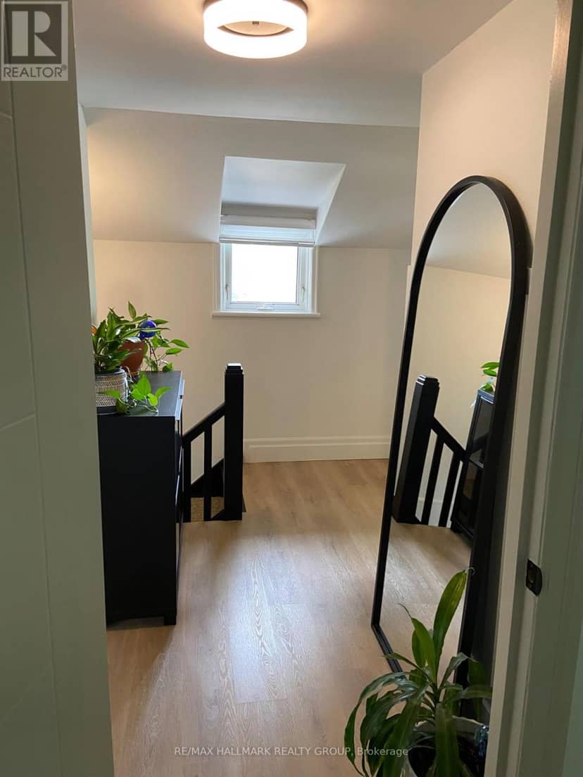 2545 Market Street — photo 21 of 36