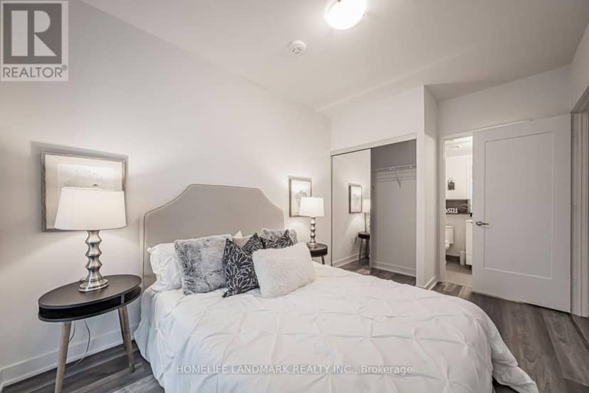 TH-112 - 121 Lower Sherbourne Street — photo 31 of 40