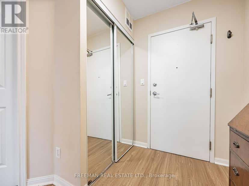 508 - 260 Merton Street — photo 2 of 24