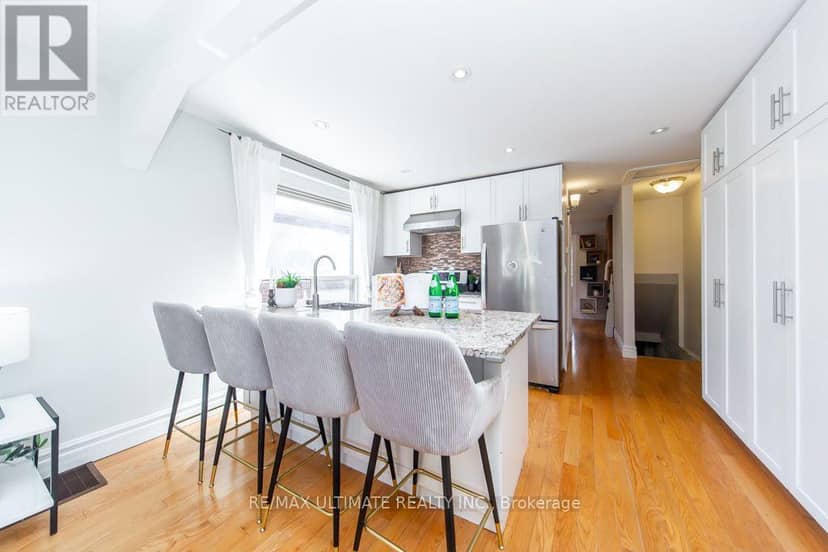 37 Gowan Avenue — photo 10 of 38
