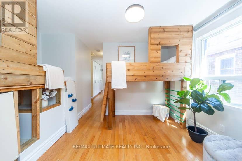 37 Gowan Avenue — photo 19 of 38