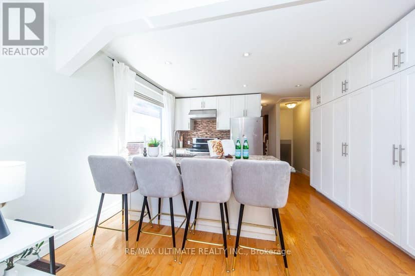 37 Gowan Avenue — photo 9 of 38