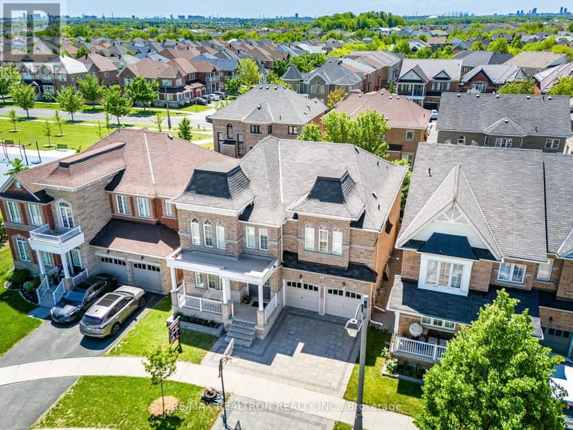 21 Rennie Avenue, Markham, photo 3