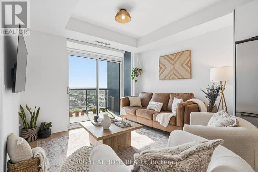 1321 - 10 Abeja Street — photo 1 of 22