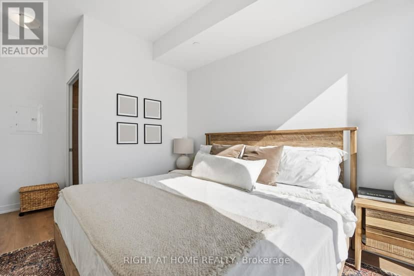 1321 - 10 Abeja Street — photo 11 of 22
