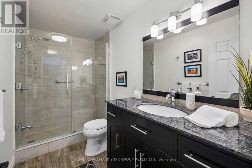 37 Arnold Crescent — photo 16 of 35