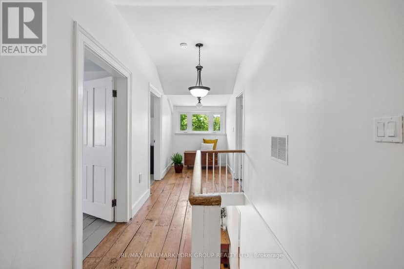 37 Arnold Crescent — photo 20 of 35