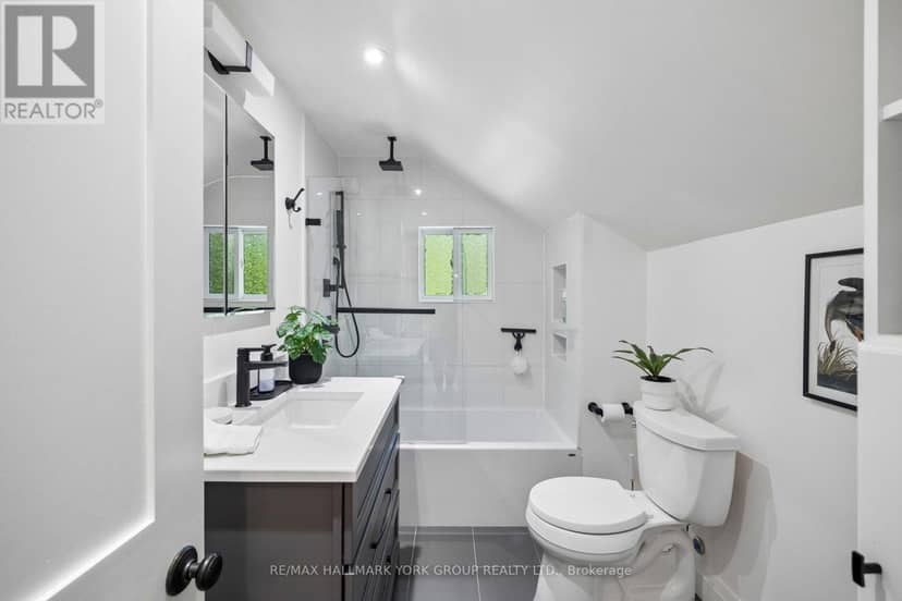 37 Arnold Crescent — photo 25 of 35