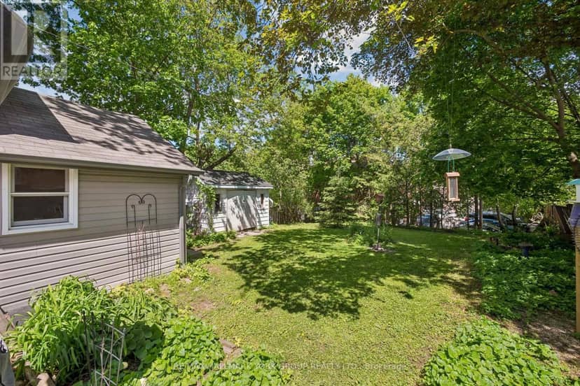 37 Arnold Crescent — photo 34 of 35