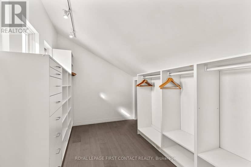 51 Kempenfelt Drive — photo 34 of 40