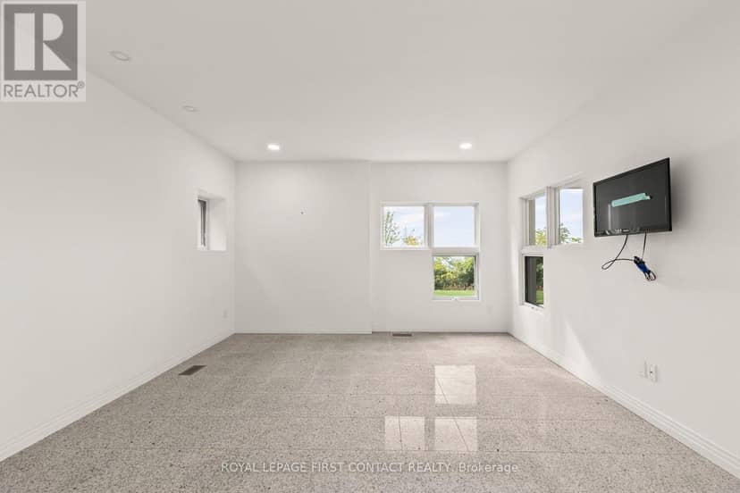 51 Kempenfelt Drive — photo 38 of 40