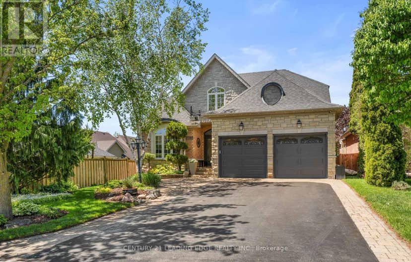 106 Mackey Drive, Whitby, photo 2
