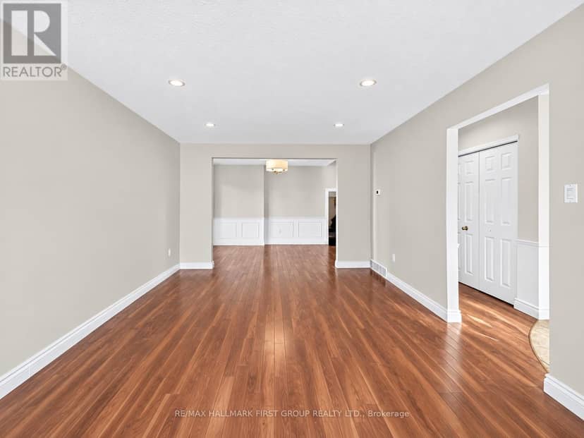 174 Highview Avenue E — photo 5 of 40