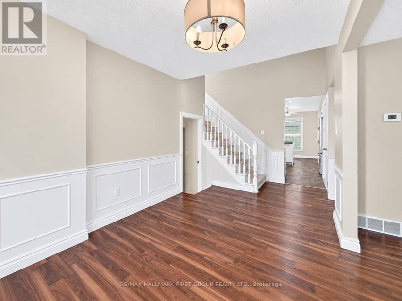 174 Highview Avenue E — photo 8 of 40