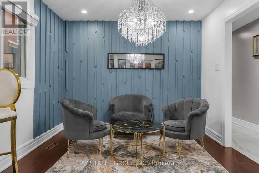 34 Lamp Crescent — photo 14 of 38