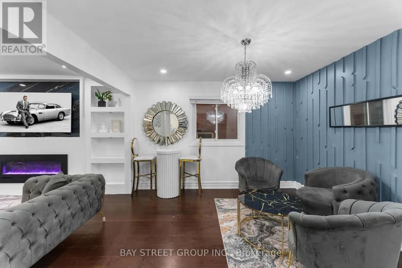 34 Lamp Crescent — photo 12 of 38