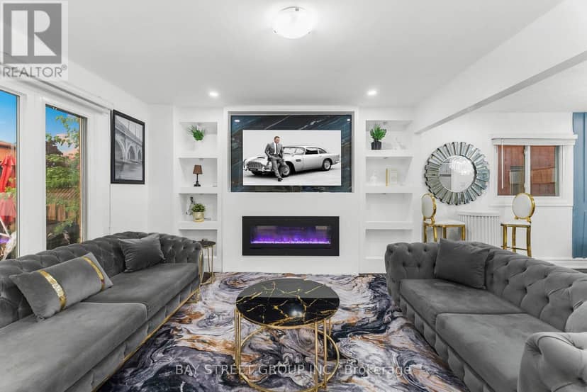 34 Lamp Crescent — photo 4 of 38