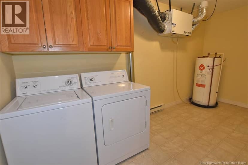 185 Reynolds Street Unit# 16 — photo 36 of 40
