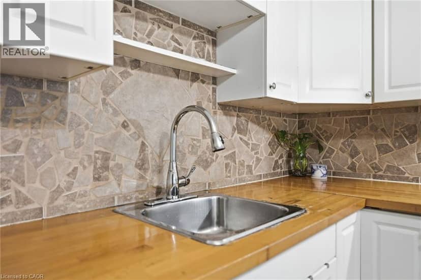 127 PARK Row N — photo 8 of 30