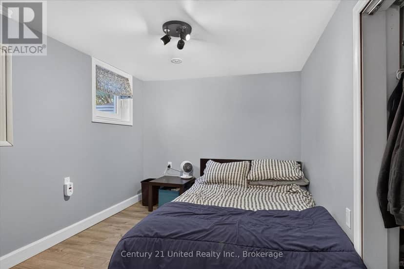 679 Hawley Street — photo 31 of 38