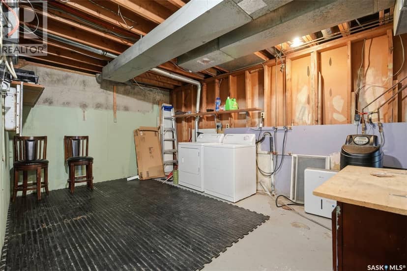 202 Princess AVENUE W — photo 23 of 36