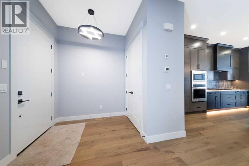 1415 27 Street SW, Calgary, photo 2