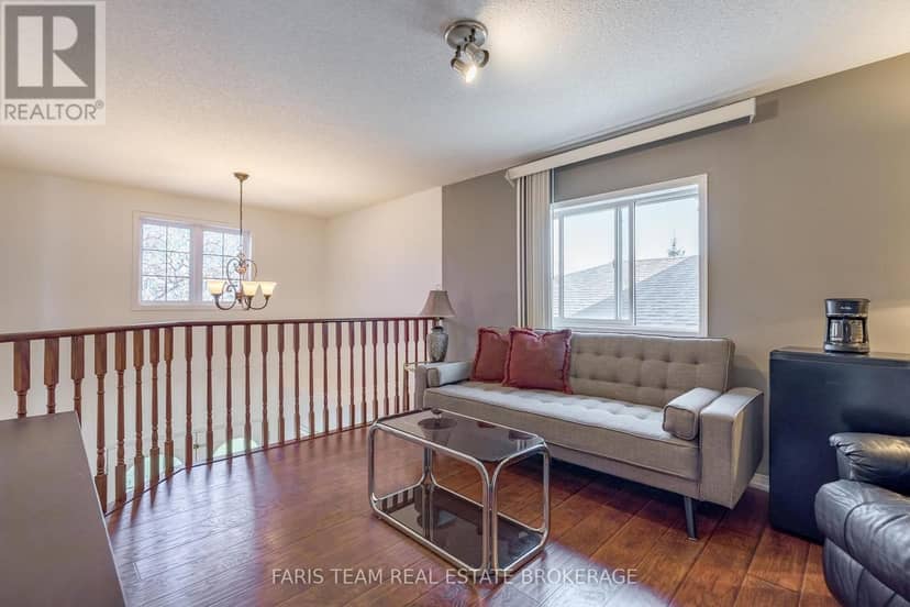 41 Willow Drive — photo 16 of 34