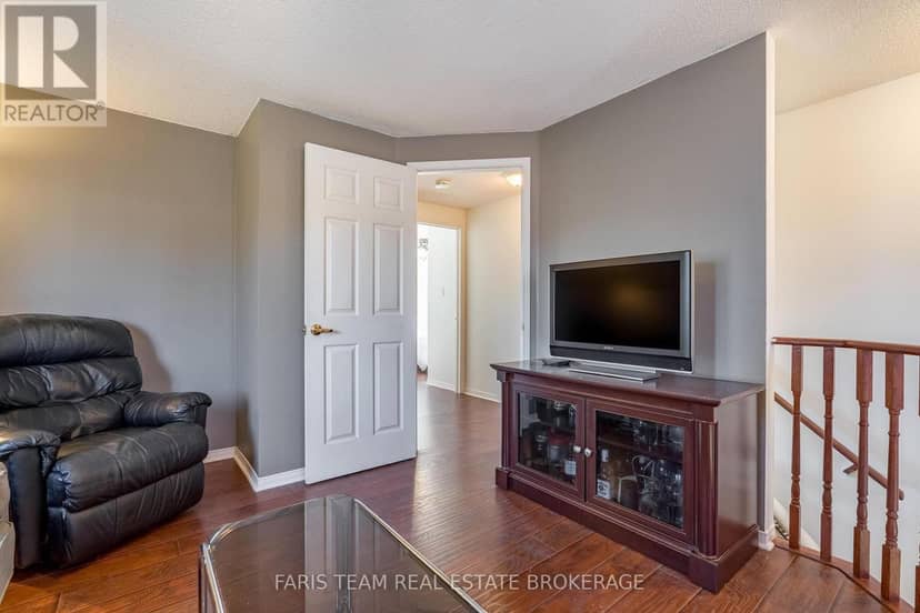 41 Willow Drive — photo 17 of 34