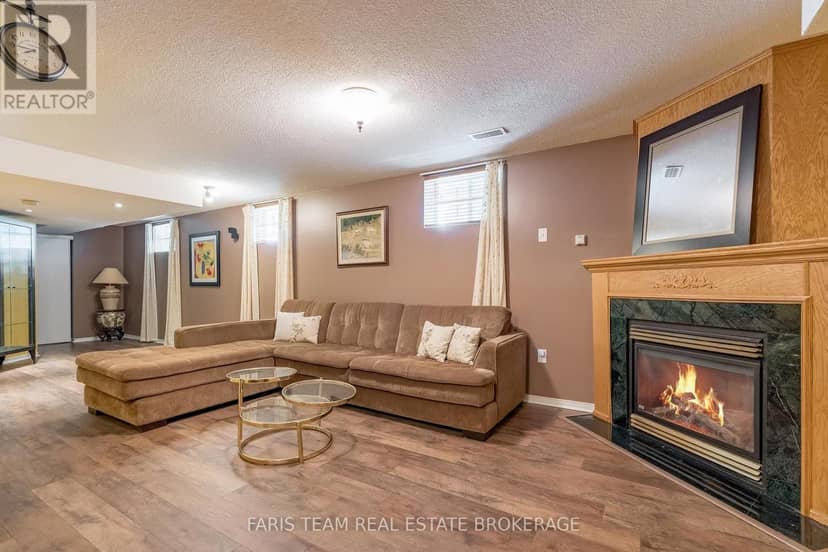 41 Willow Drive — photo 26 of 34