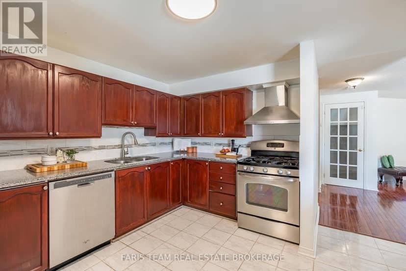 41 Willow Drive — photo 6 of 34