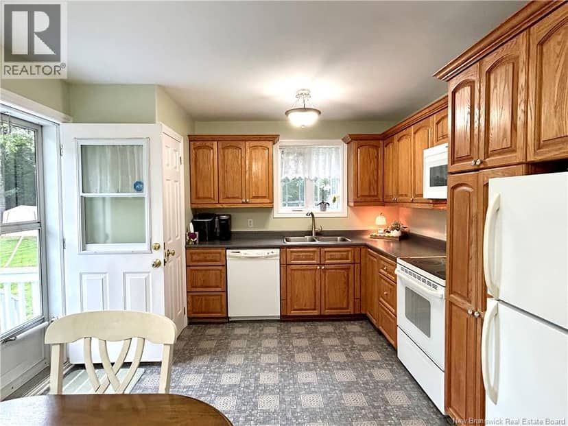 8789 Route 117, Napan, photo 8