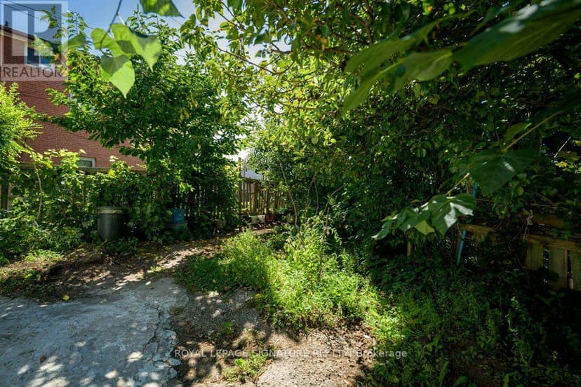 724 Vaughan Road — photo 19 of 27