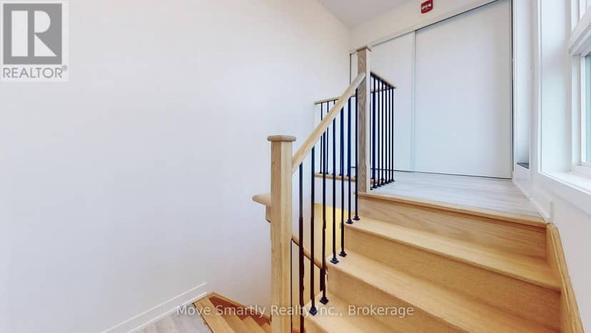 8 - 10 Marquette Avenue — photo 39 of 40