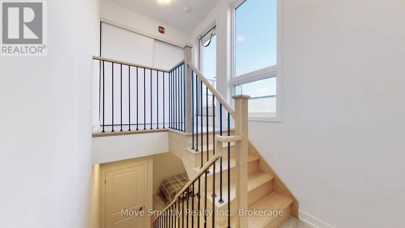 8 - 10 Marquette Avenue — photo 38 of 40