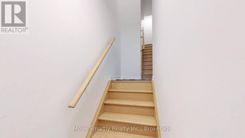 8 - 10 Marquette Avenue, Toronto, photo 6