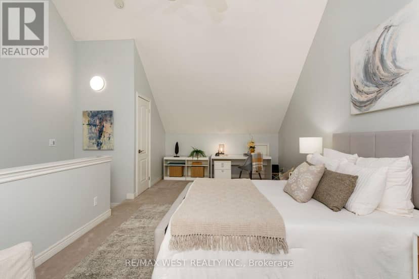3 - 175 Grand Avenue — photo 35 of 40