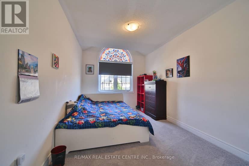 106 Branigan Crescent — photo 22 of 40