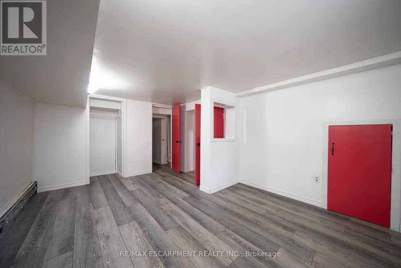 294 Darling Street — photo 19 of 33