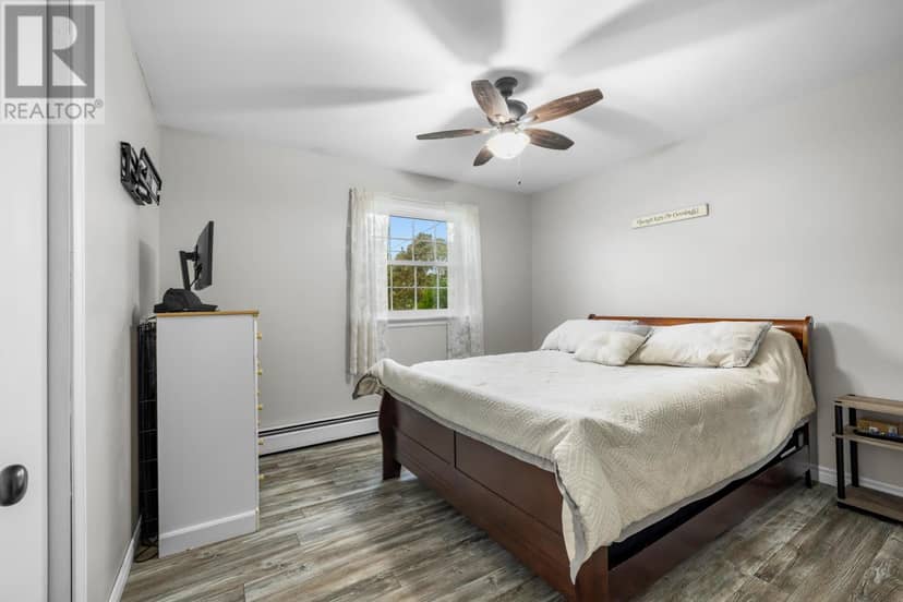32 Darby Drive — photo 15 of 40