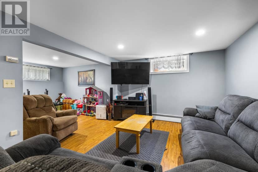32 Darby Drive — photo 22 of 40
