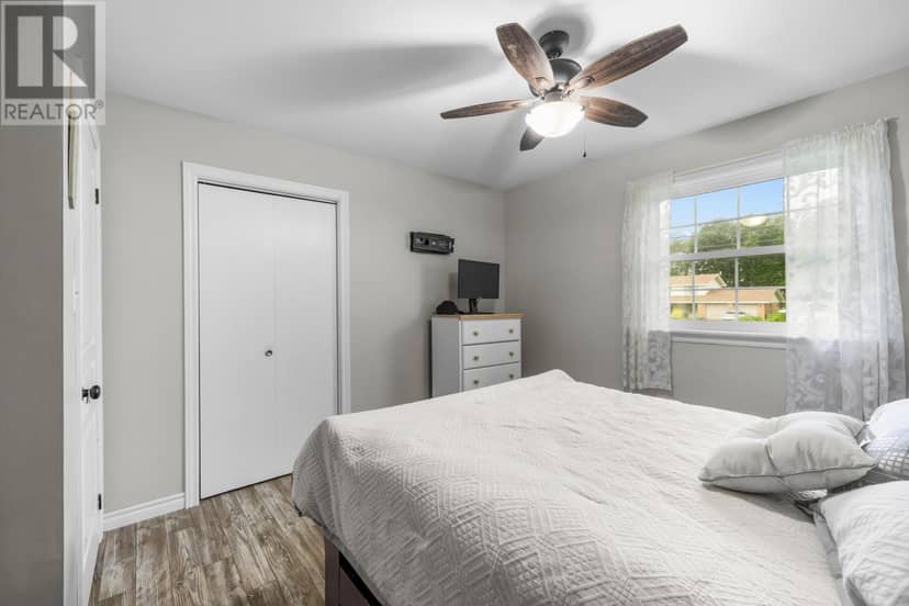 32 Darby Drive — photo 16 of 40