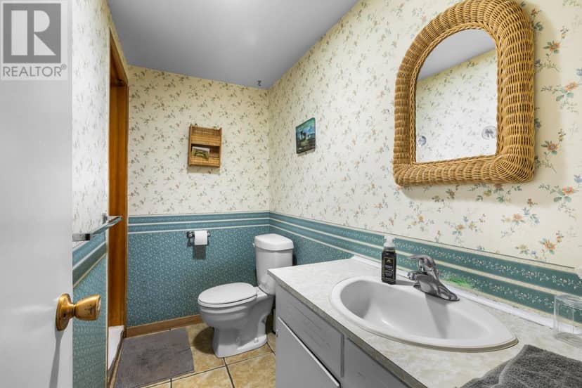 32 Darby Drive — photo 25 of 40