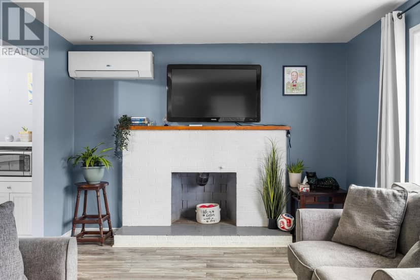 32 Darby Drive — photo 5 of 40