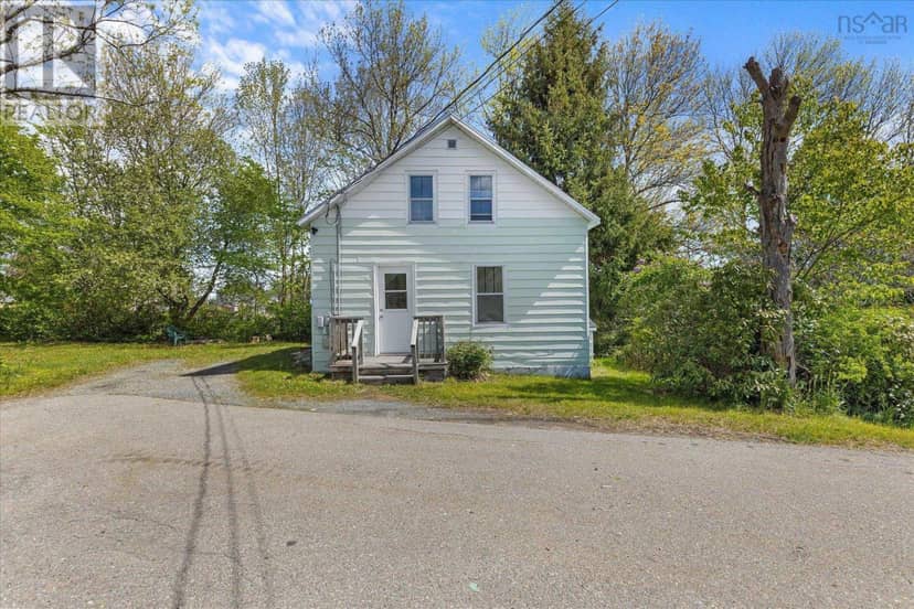 84 Lawrence Street — photo 2 of 32