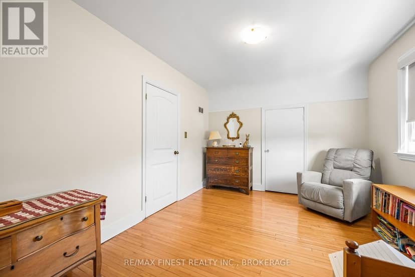 15 Alexander Street — photo 25 of 40