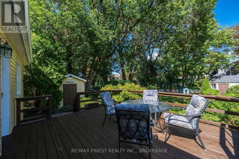 15 Alexander Street — photo 36 of 40