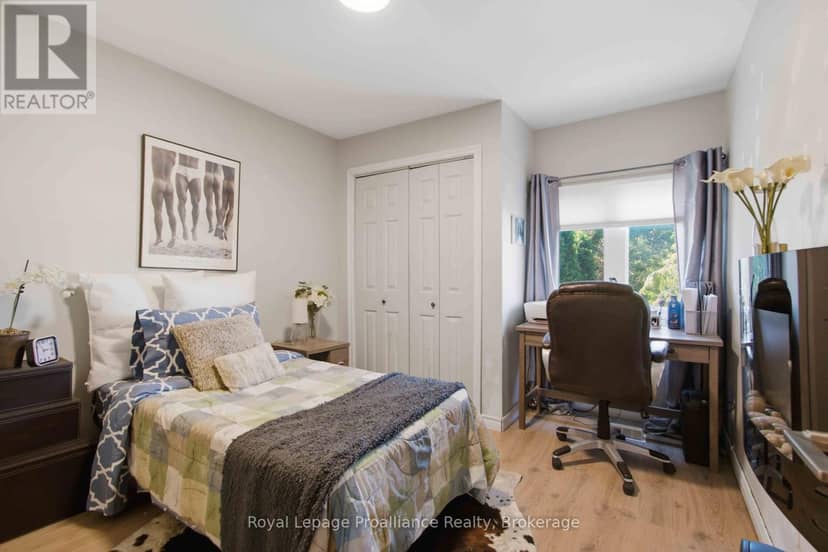 57 Tripp Boulevard — photo 17 of 24