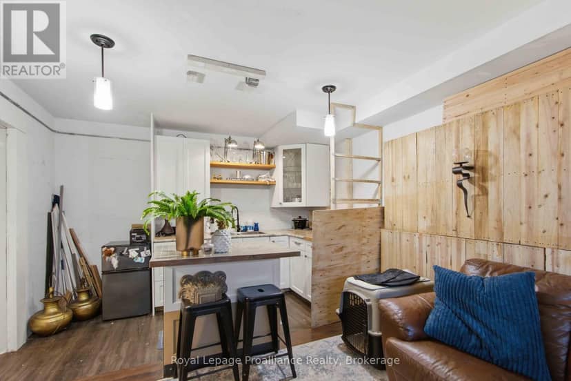 57 Tripp Boulevard — photo 20 of 24