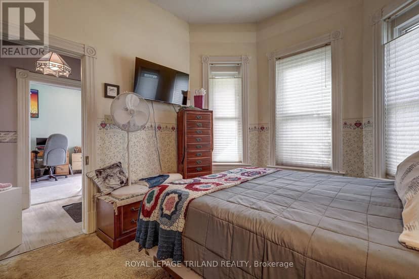 54 Barwick Street — photo 24 of 40